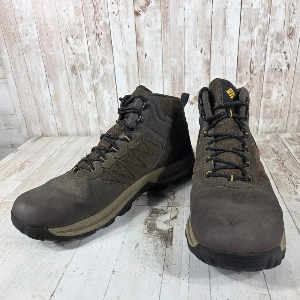 Columbia Newton Ridge Plus II Waterproof Hiking Boots Mens 14W Brown BI7619-231